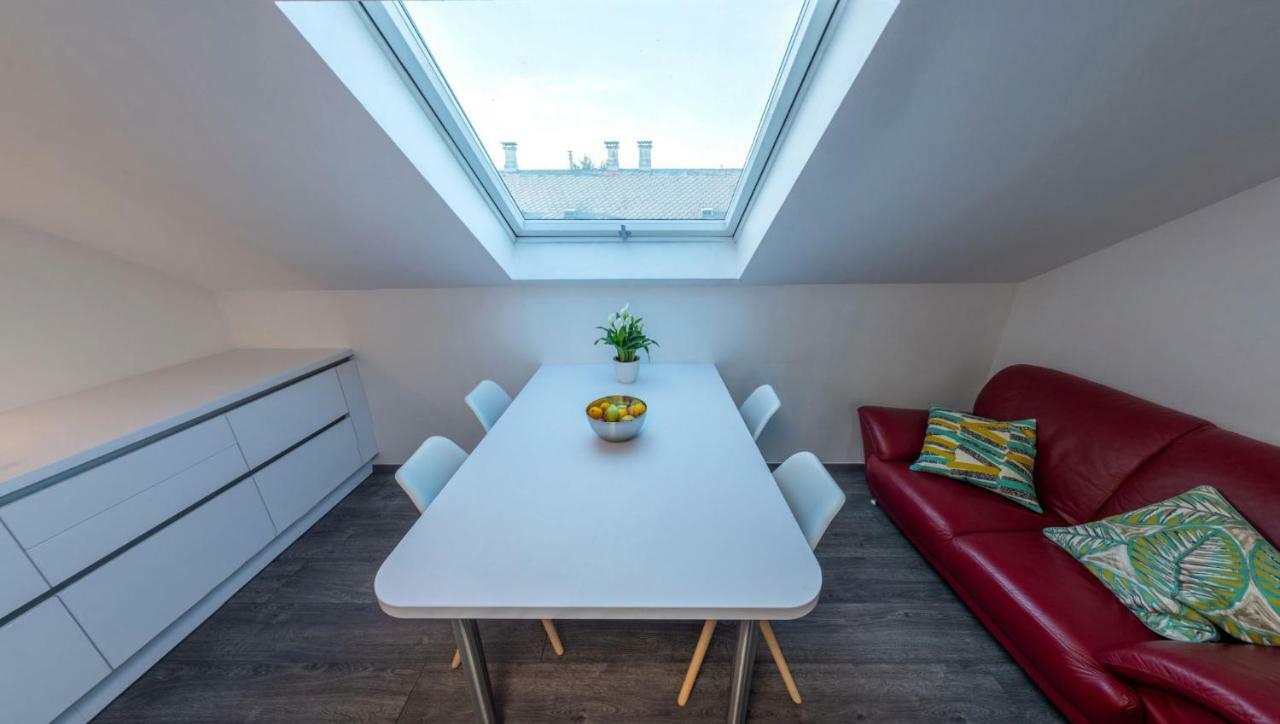 Apartamento Skyview Studio STP Sankt Poelten Exterior foto