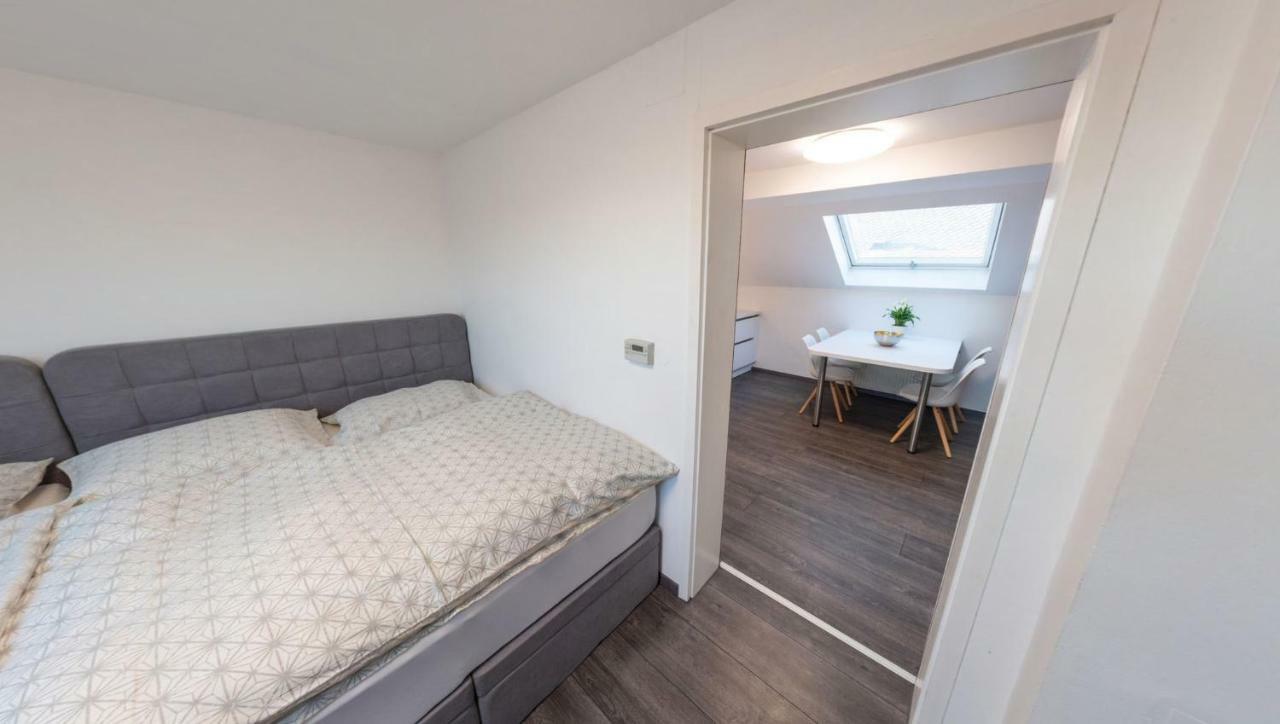 Apartamento Skyview Studio STP Sankt Poelten Exterior foto