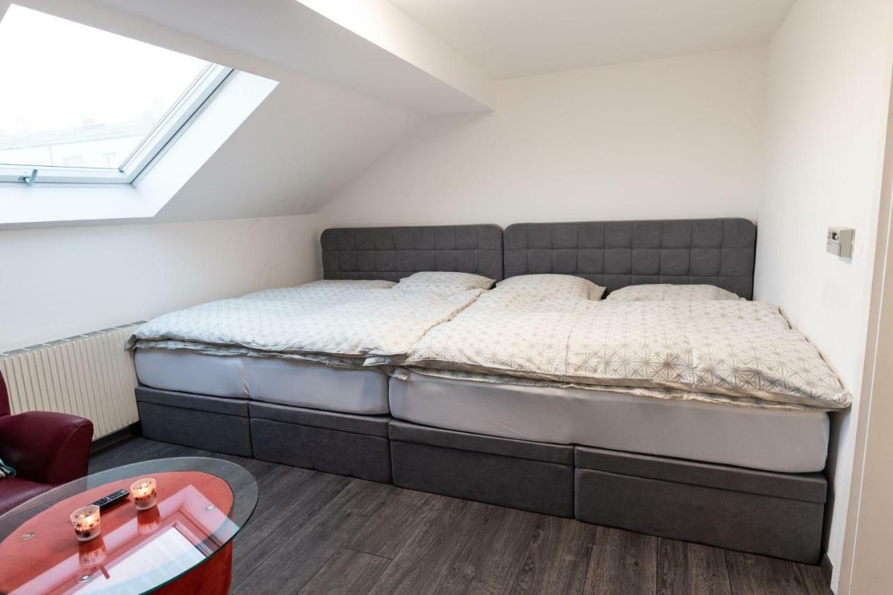 Apartamento Skyview Studio STP Sankt Poelten Exterior foto